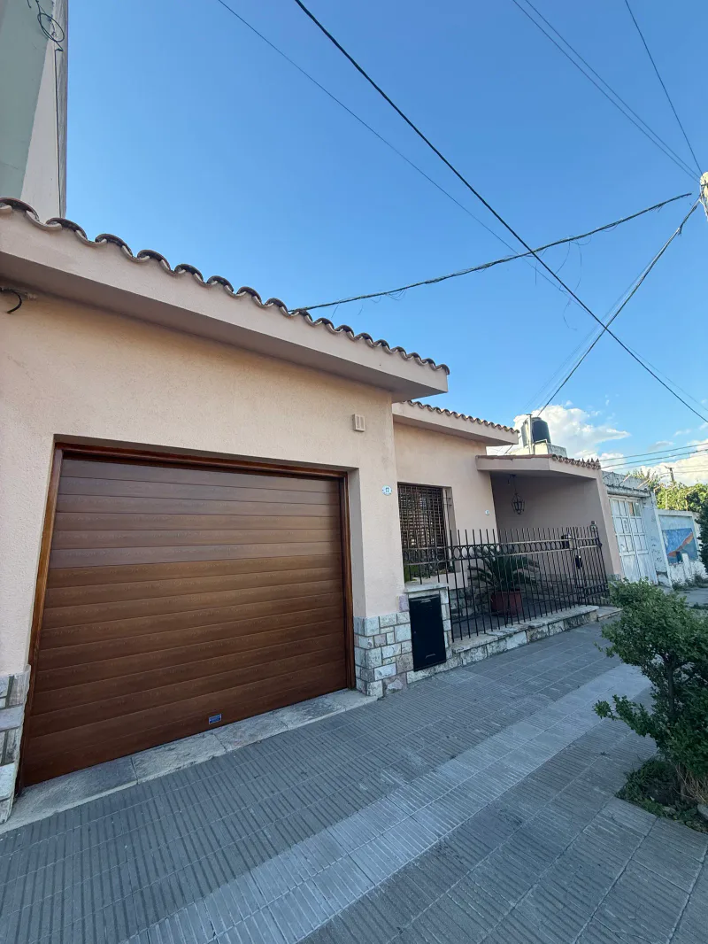 DOS CASAS EN VENTA