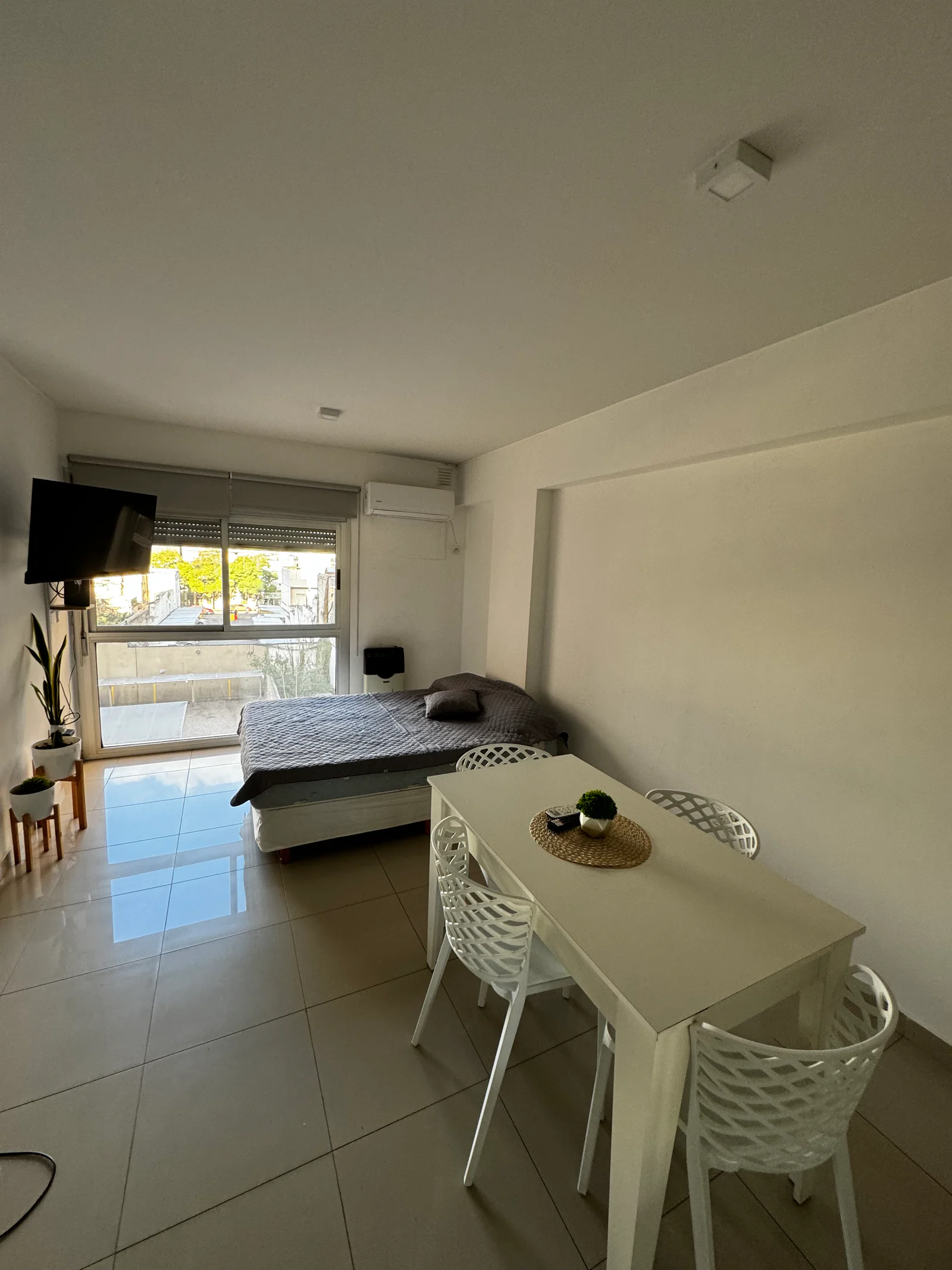 DEPARTAMENTO AMOBLADO EN VENTA - Imagen 3