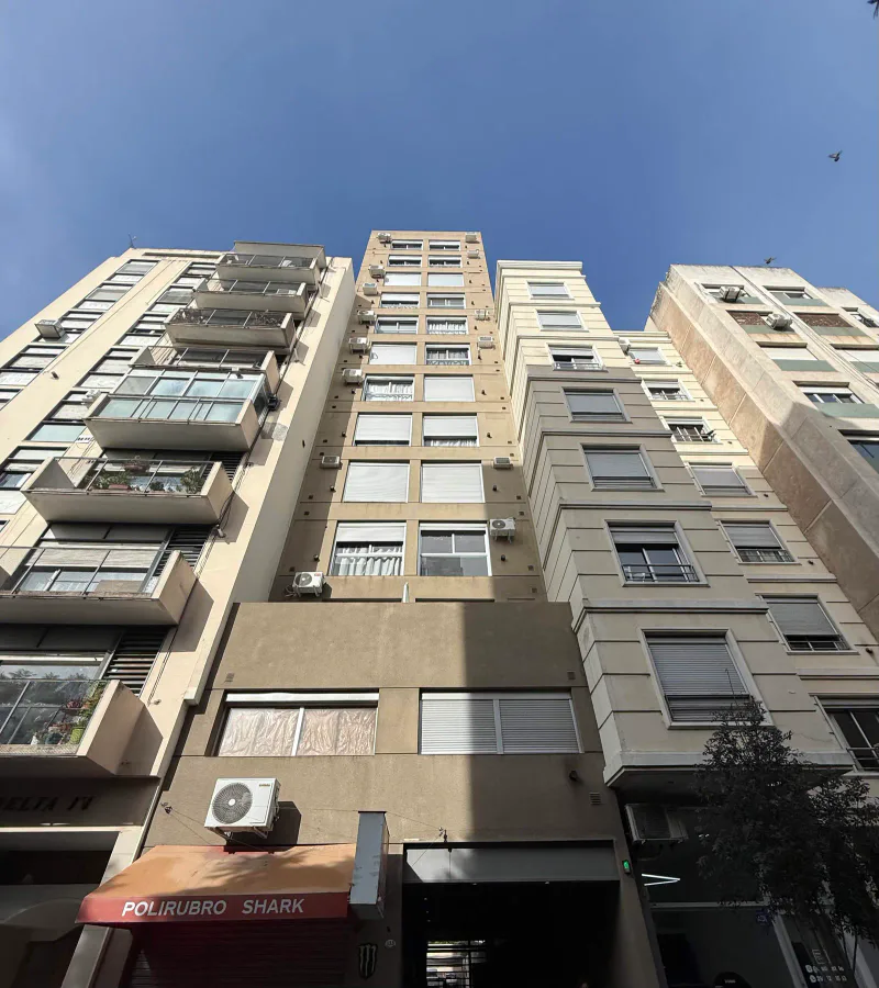 DEPARTAMENTO AMOBLADO EN VENTA