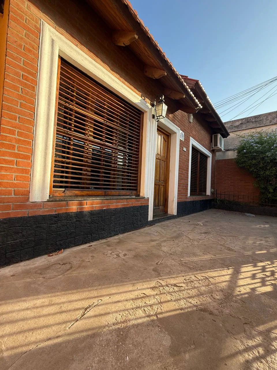 CASA EN VENTA CHARLONE 524 - Imagen 2
